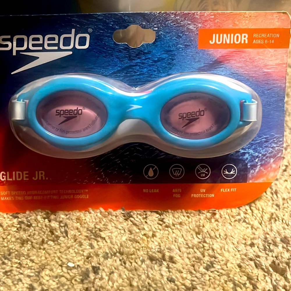 NEW Speedo Jr Goggles Glide, Junior 6-14, No Leak Anti fog Sealed UV protection